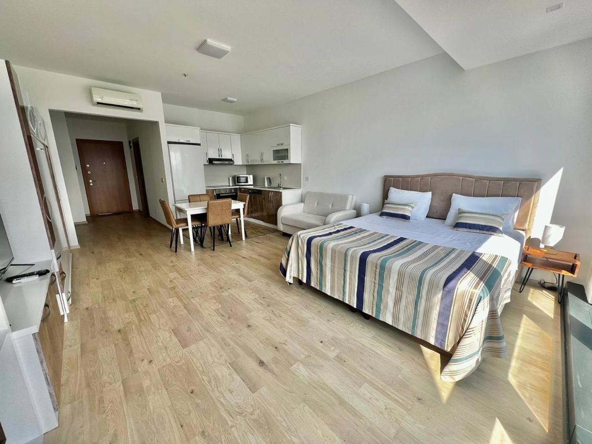 Apartments With Sea And Mountain Views, Portа Batumi Tower Kültér fotó