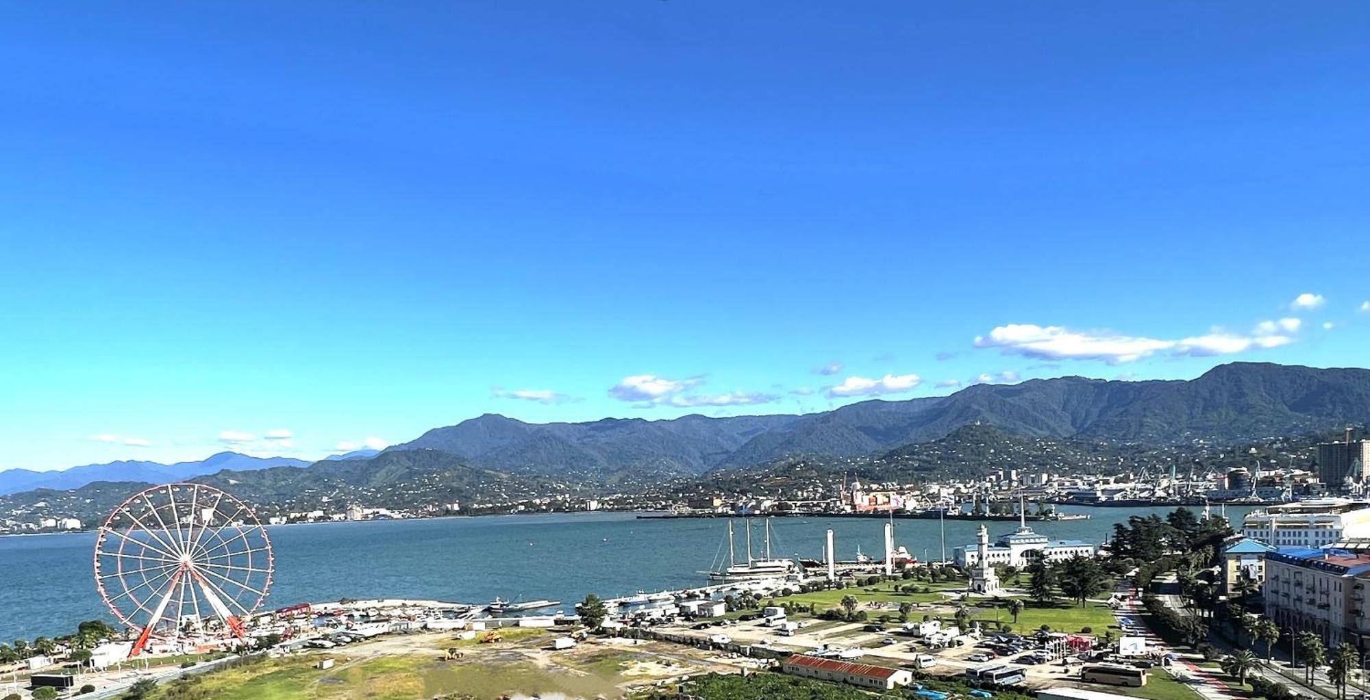Apartments With Sea And Mountain Views, Portа Batumi Tower Kültér fotó
